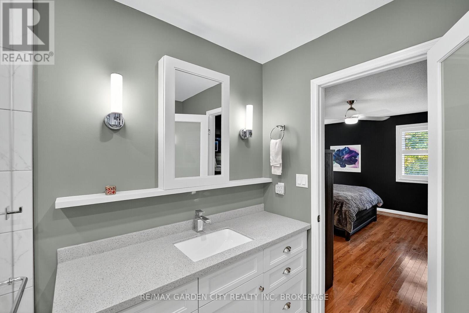 39 Orchard Parkway, Grimsby, Ontario  L3M 3B1 - Photo 27 - X12527642