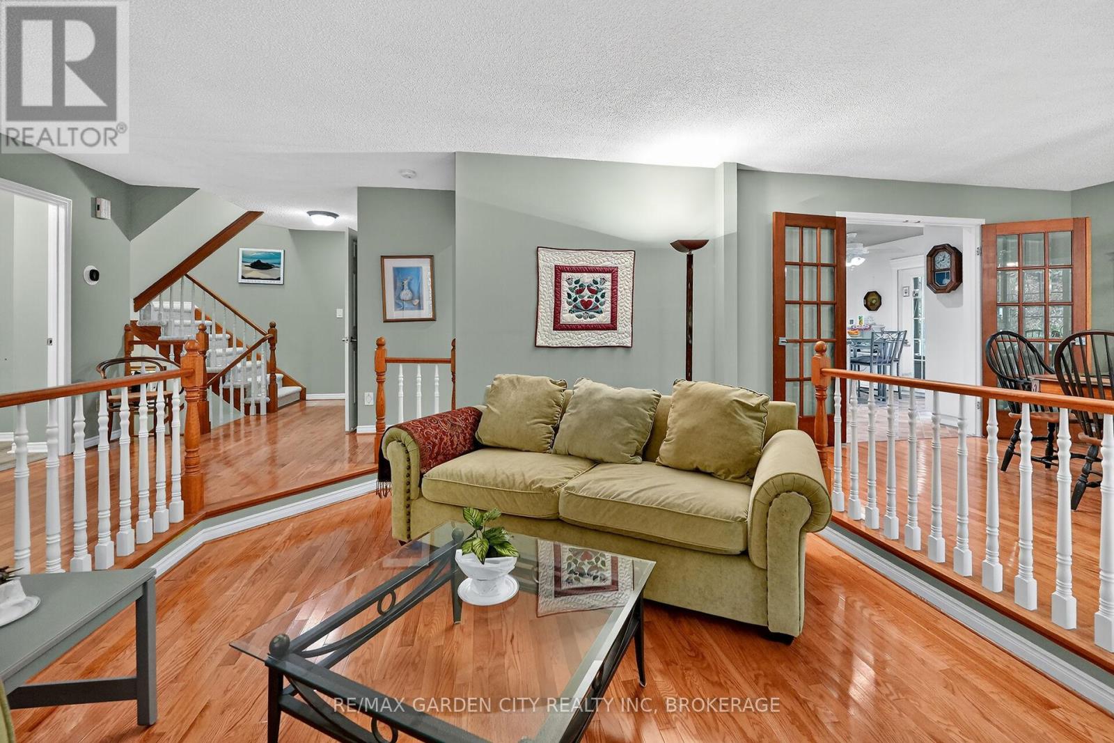 39 Orchard Parkway, Grimsby, Ontario  L3M 3B1 - Photo 7 - X12527642