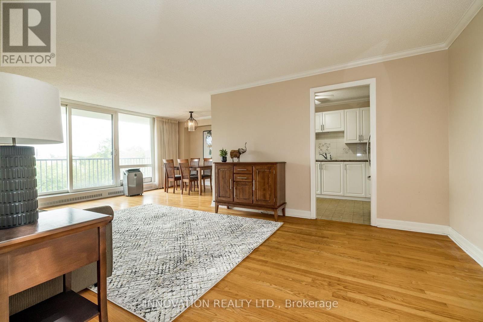 307 - 665 Bathgate Drive, Ottawa, Ontario  K1K 3Y4 - Photo 5 - X12331804