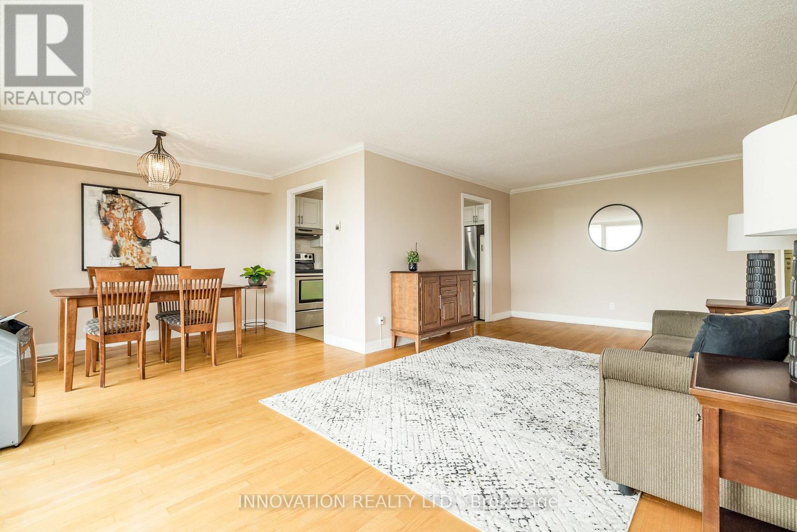 307 - 665 Bathgate Drive, Ottawa, Ontario  K1K 3Y4 - Photo 9 - X12331804