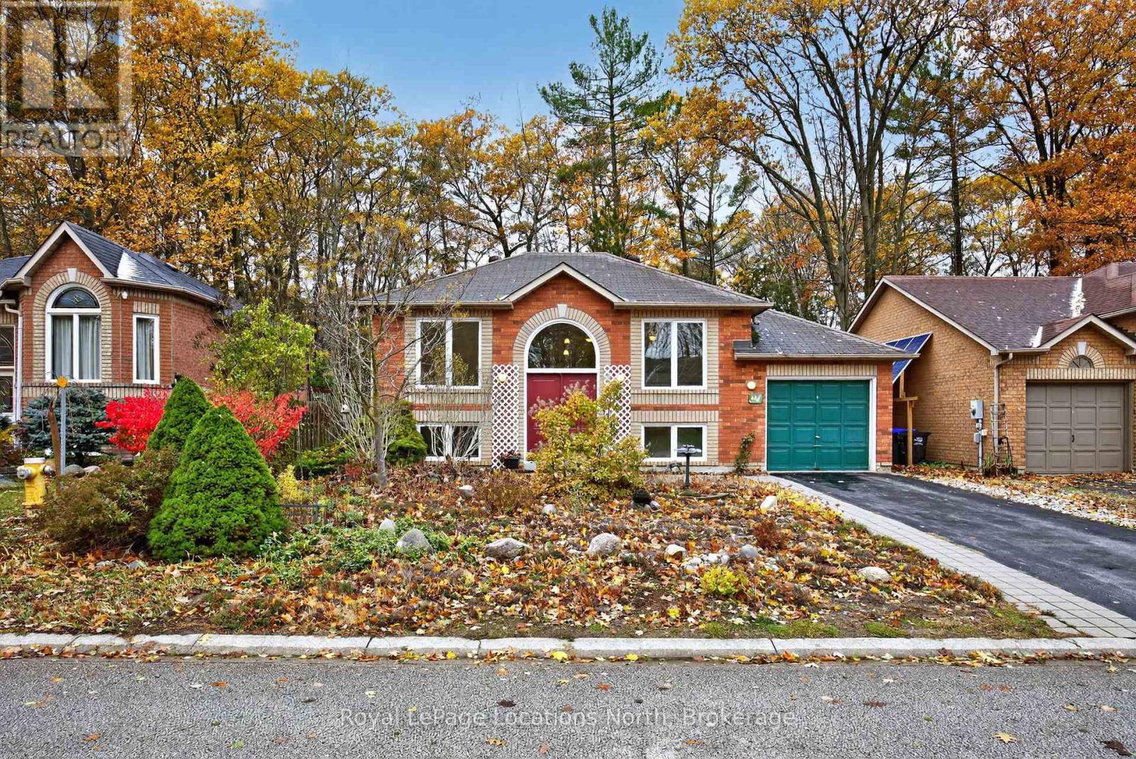 12 Brillinger Drive, Wasaga Beach, Ontario  L9Z 1G3 - Photo 3 - S12527650