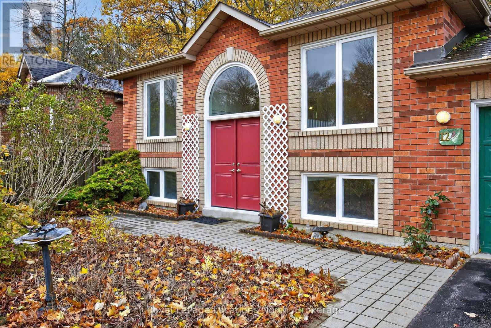 12 Brillinger Drive, Wasaga Beach, Ontario  L9Z 1G3 - Photo 5 - S12527650