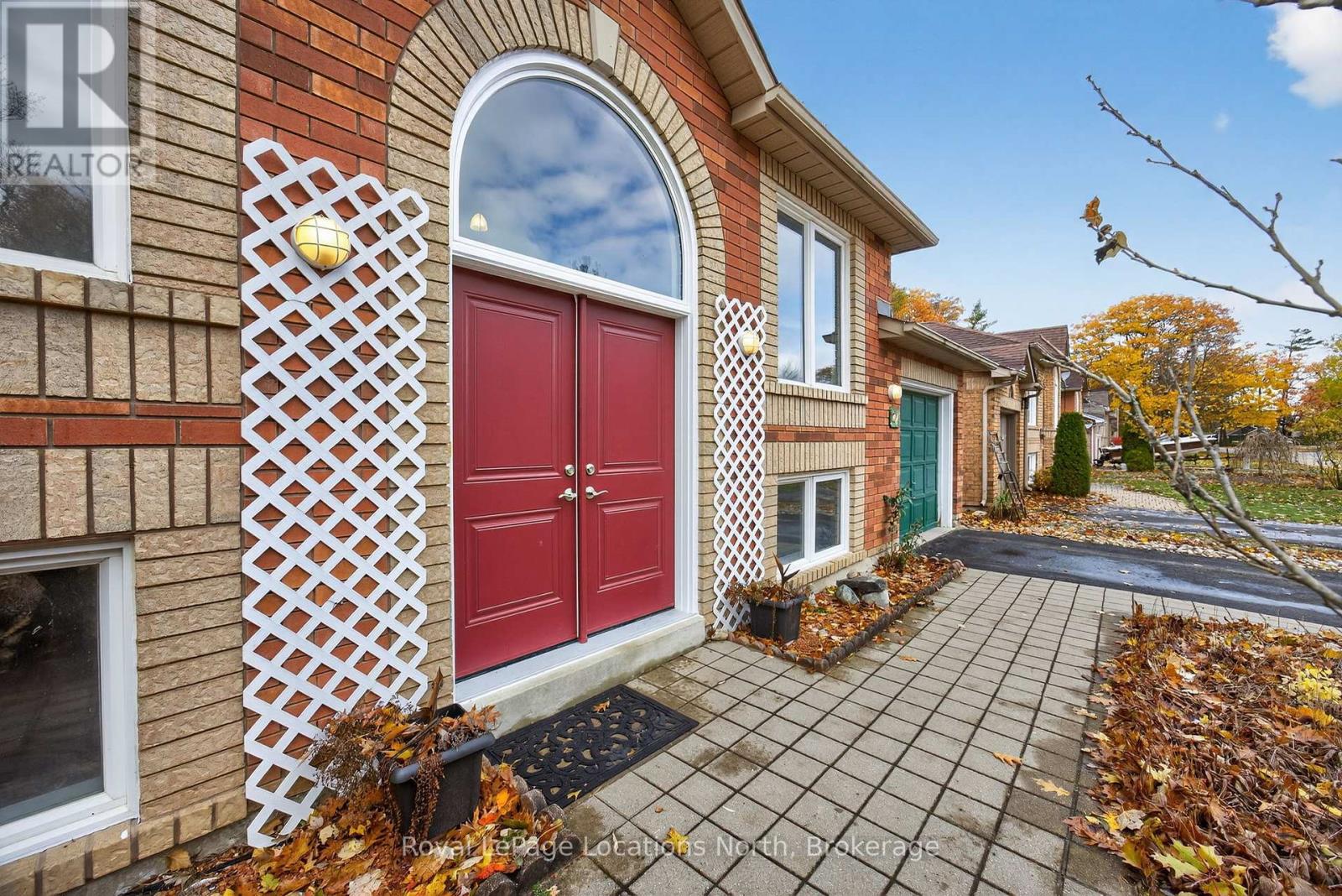 12 Brillinger Drive, Wasaga Beach, Ontario  L9Z 1G3 - Photo 6 - S12527650