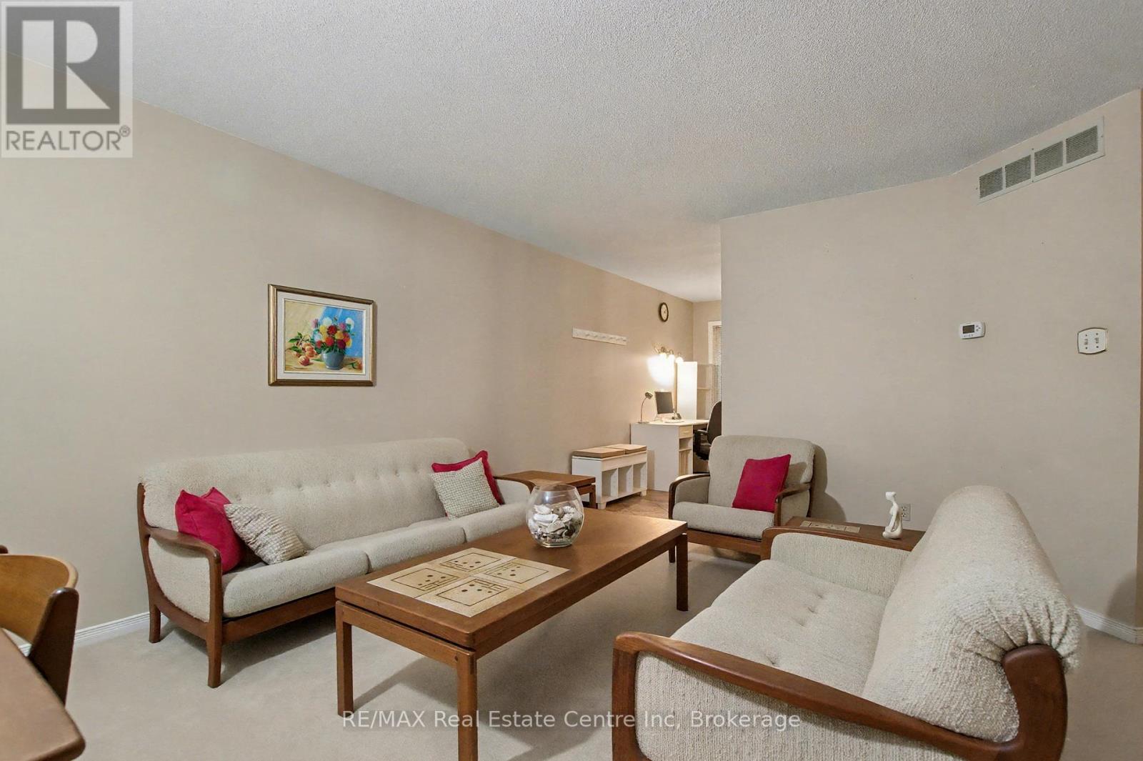 3 - 5 Marilyn Drive, Guelph, Ontario  N1H 1G9 - Photo 7 - X12527592