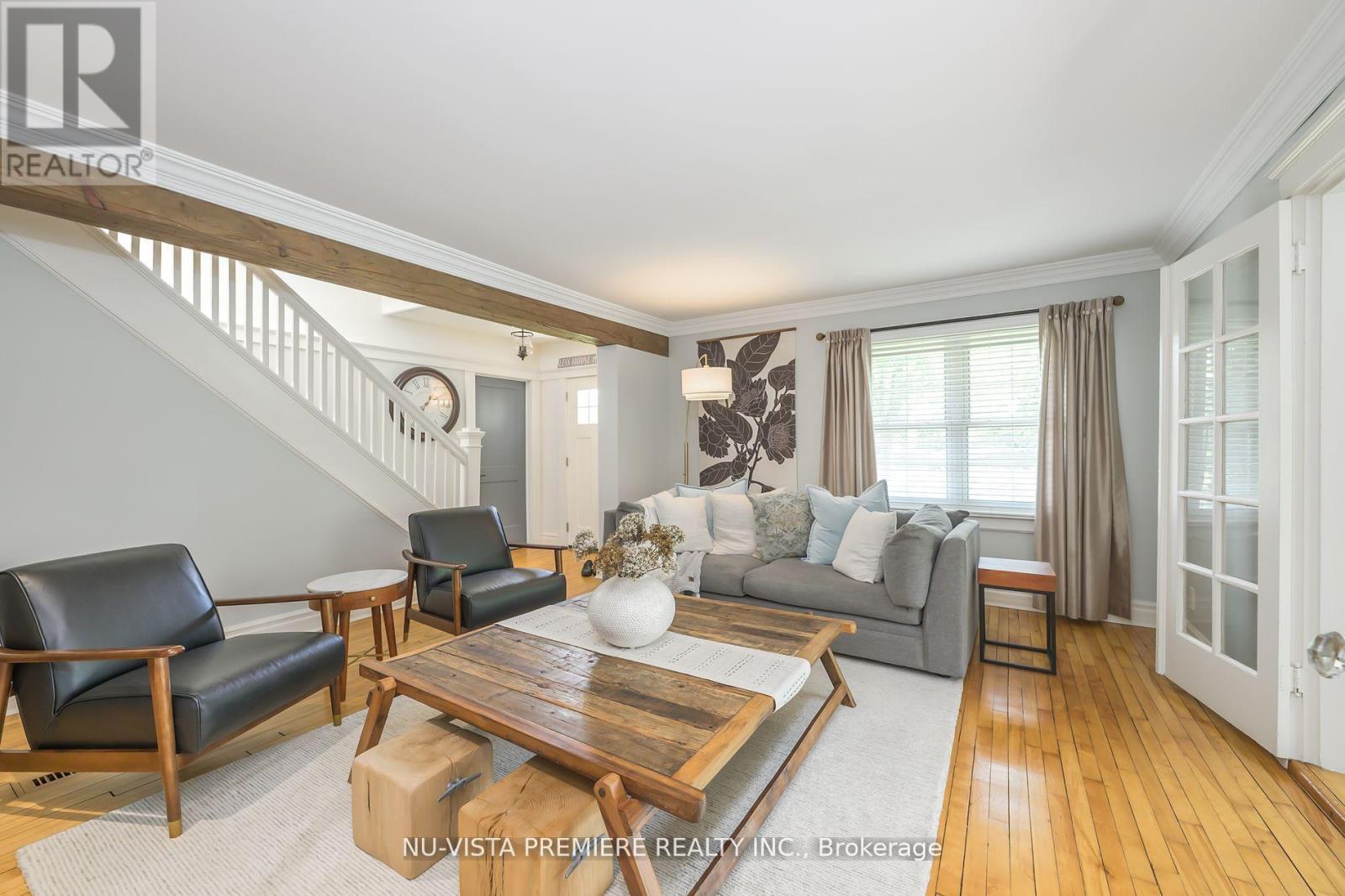 Photo 13 of 50 for 146 Commissioners Road E