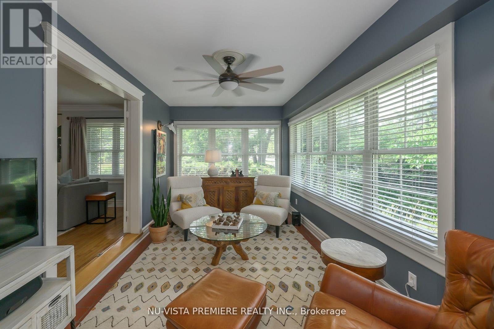 Photo 14 of 50 for 146 Commissioners Road E