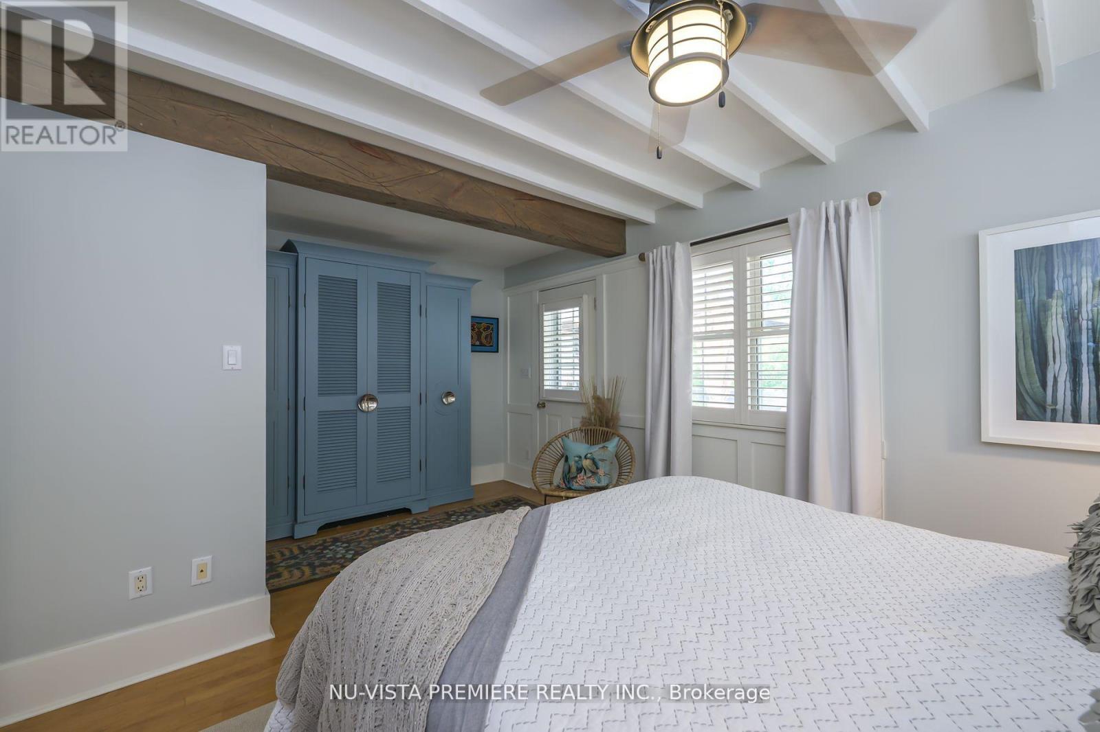 Photo 28 of 50 for 146 Commissioners Road E