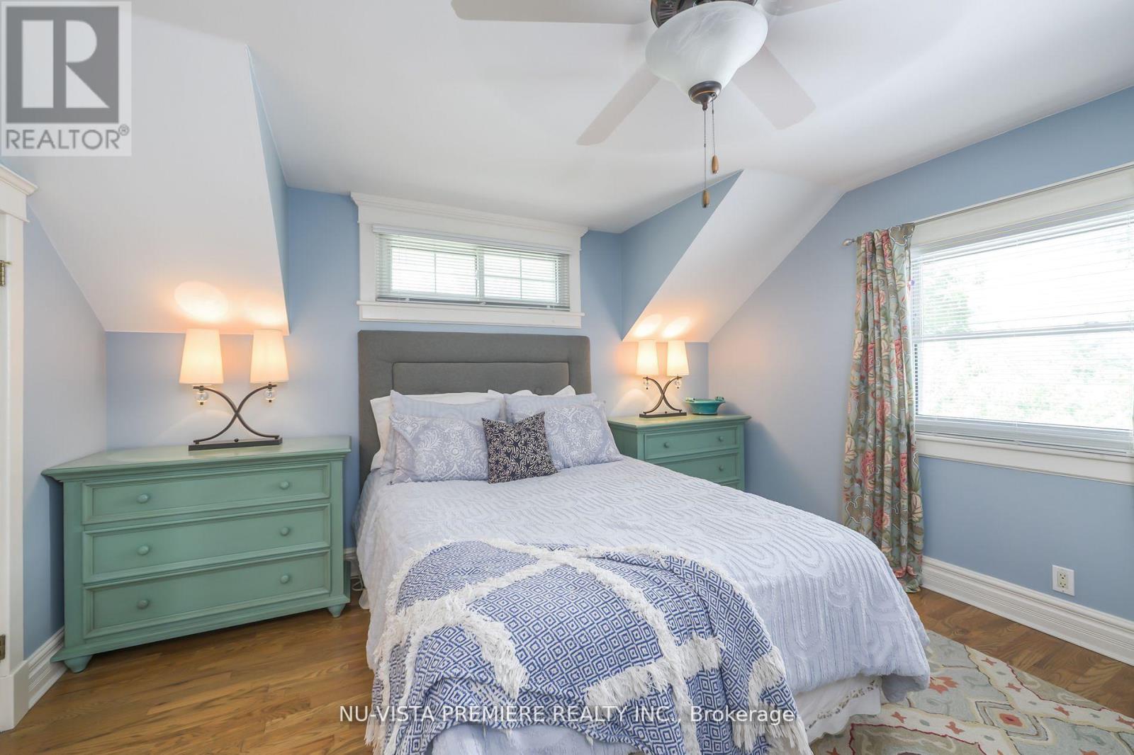 Photo 36 of 50 for 146 Commissioners Road E