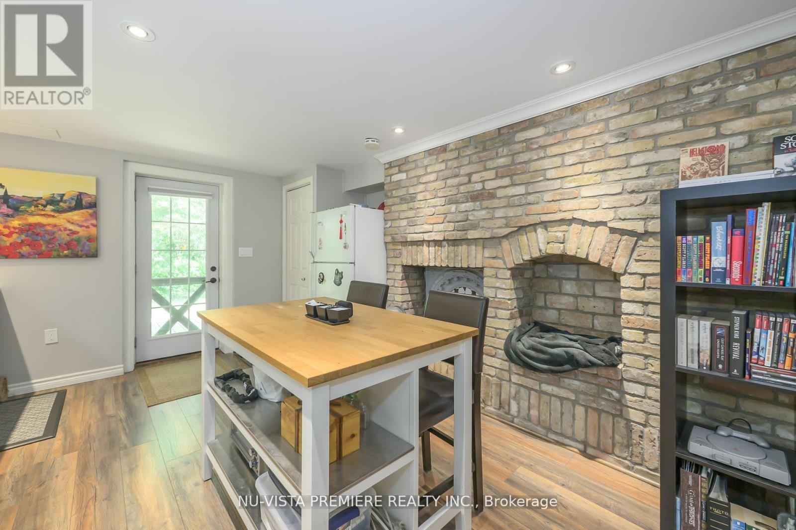 Photo 45 of 50 for 146 Commissioners Road E