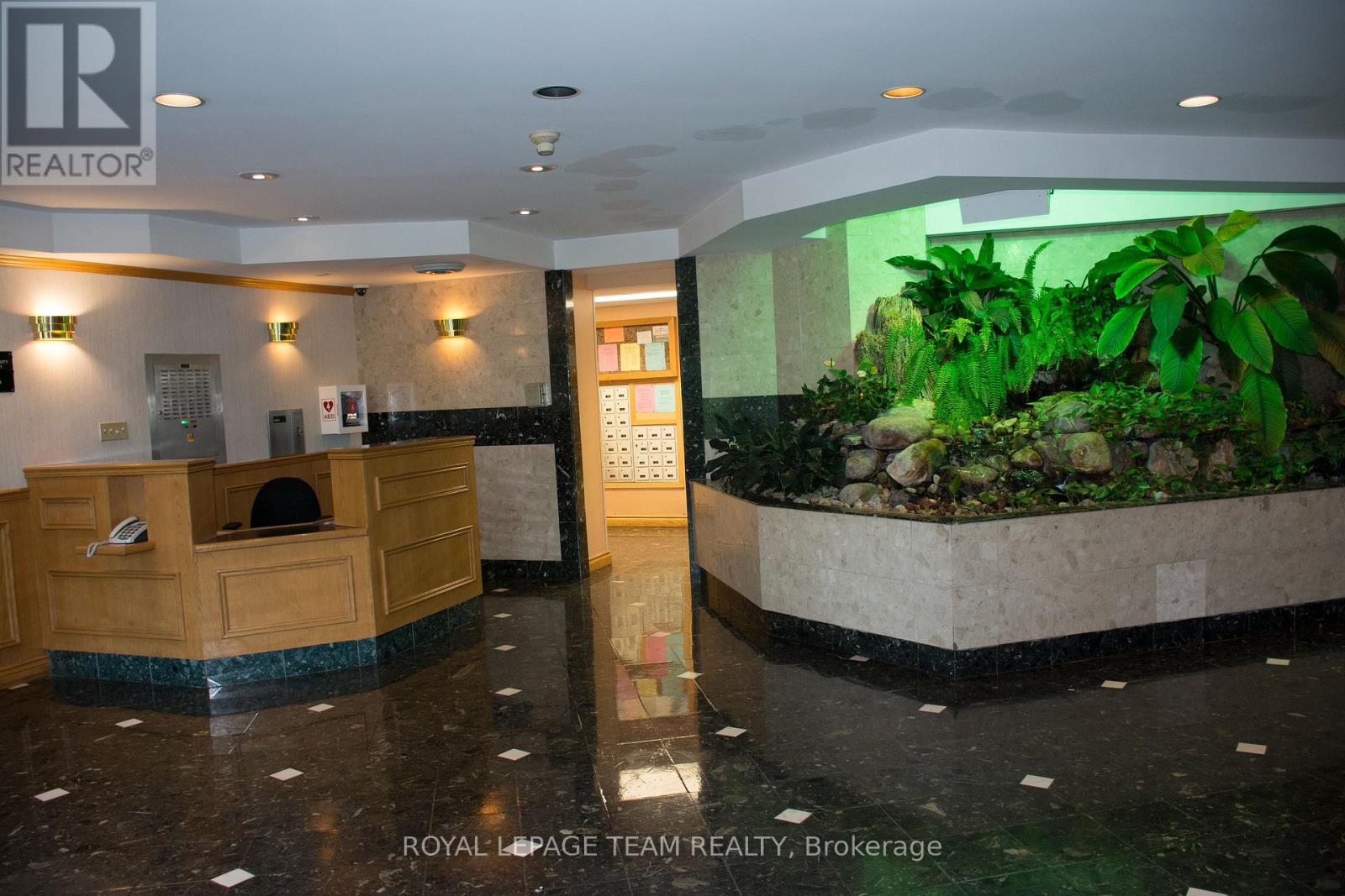 319 - 1025 Grenon Avenue, Ottawa, Ontario  K2B 8S5 - Photo 2 - X12525200