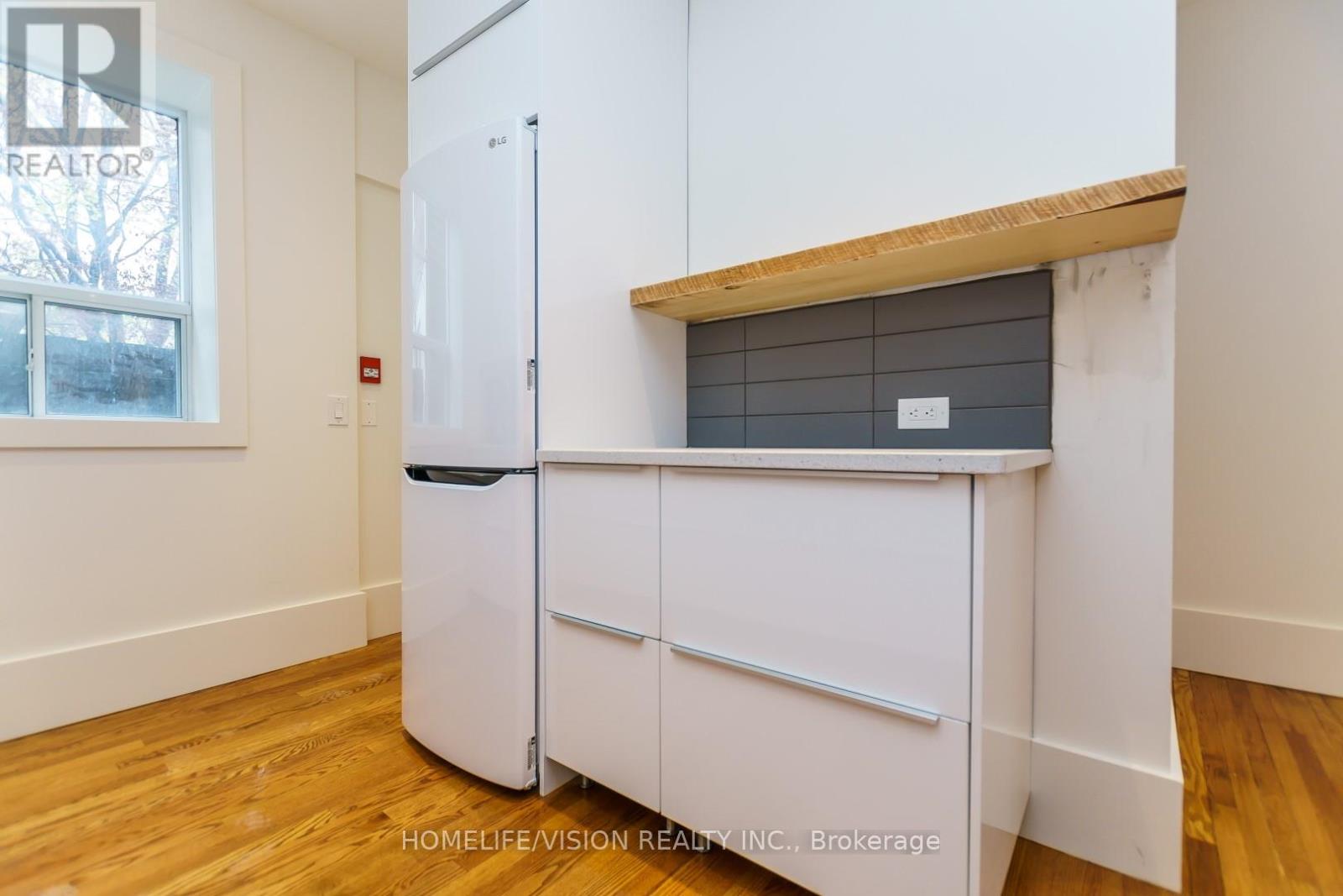 5 - 302 Sumach Street, Toronto, Ontario  M5K 3K5 - Photo 6 - C12527578