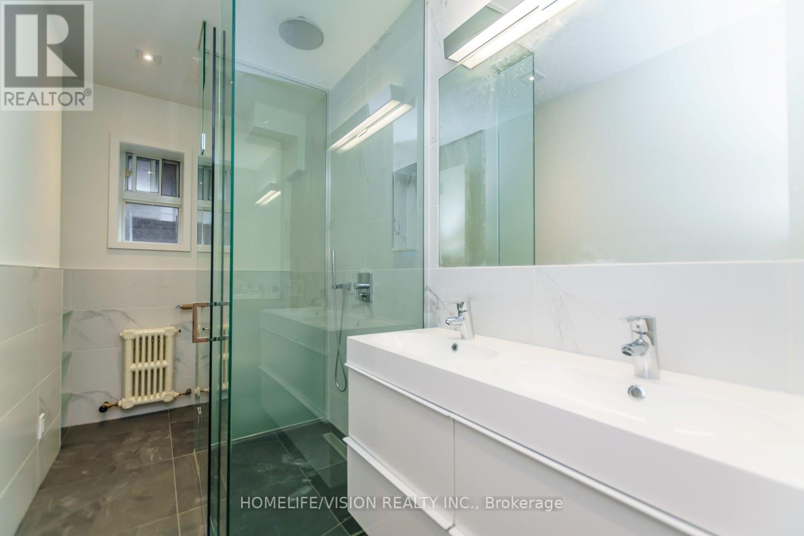 5 - 302 Sumach Street, Toronto, Ontario  M5K 3K5 - Photo 8 - C12527578