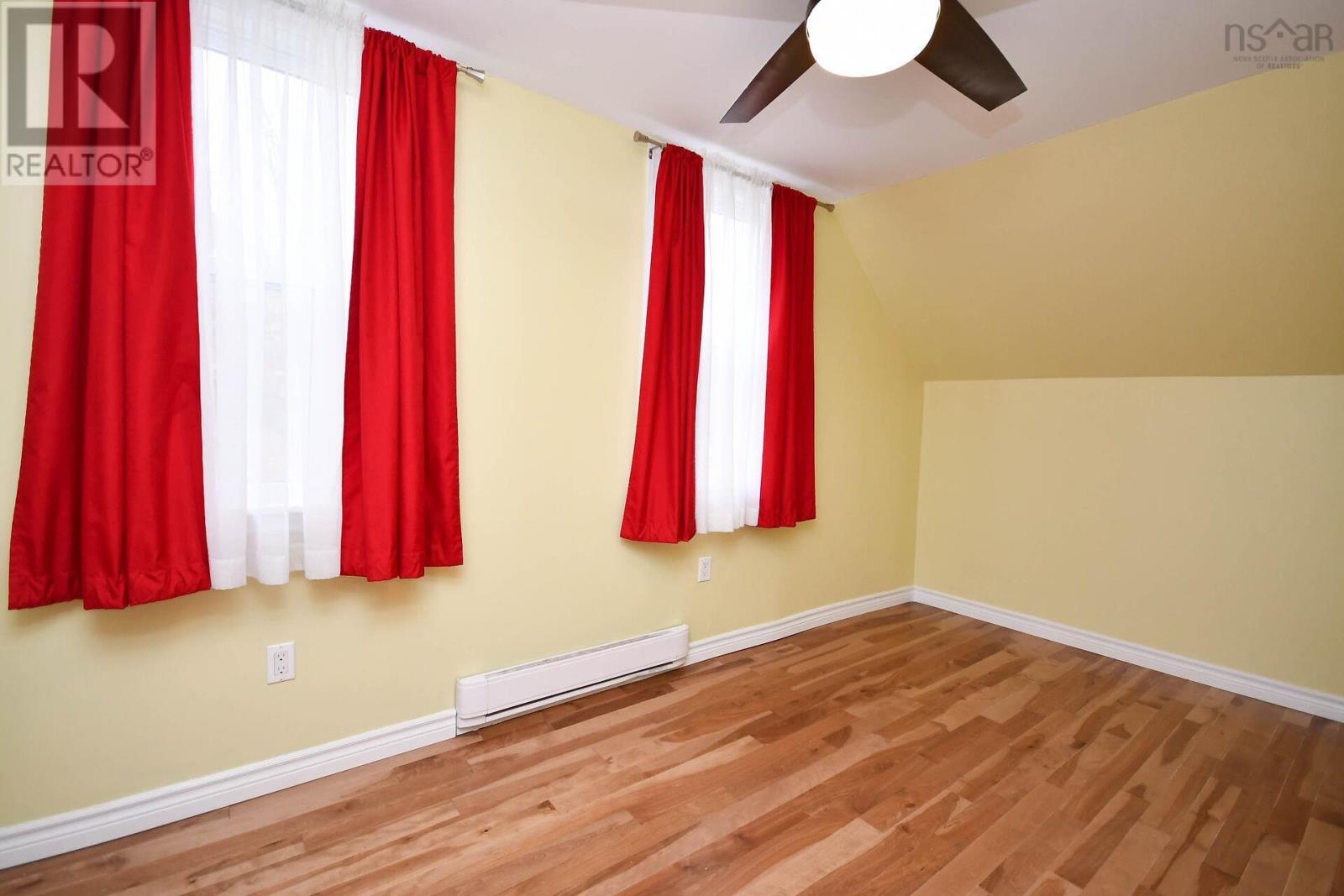 12 Provost Street, Dartmouth, Nova Scotia  B2W 1B4 - Photo 34 - 202527272