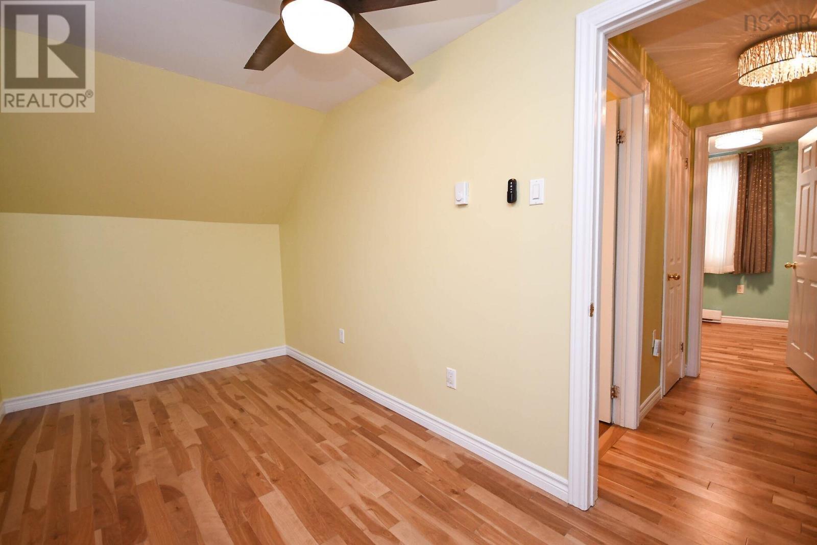 12 Provost Street, Dartmouth, Nova Scotia  B2W 1B4 - Photo 36 - 202527272