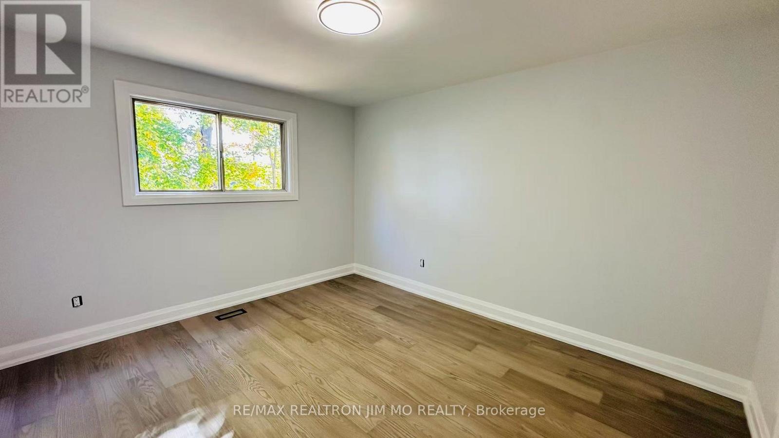 Upper - 65 Heaslip Terrace, Toronto, Ontario  M1T 1W8 - Photo 12 - E12527608