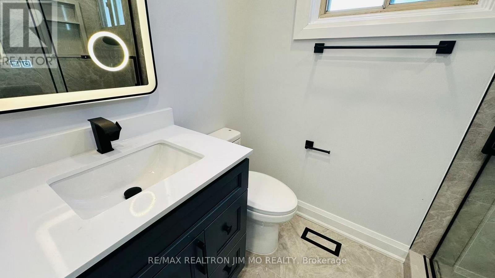 Upper - 65 Heaslip Terrace, Toronto, Ontario  M1T 1W8 - Photo 14 - E12527608