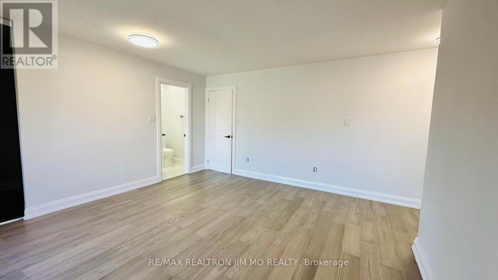 Upper - 65 Heaslip Terrace, Toronto, Ontario  M1T 1W8 - Photo 16 - E12527608