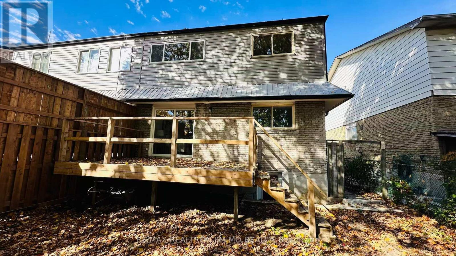 Upper - 65 Heaslip Terrace, Toronto, Ontario  M1T 1W8 - Photo 21 - E12527608