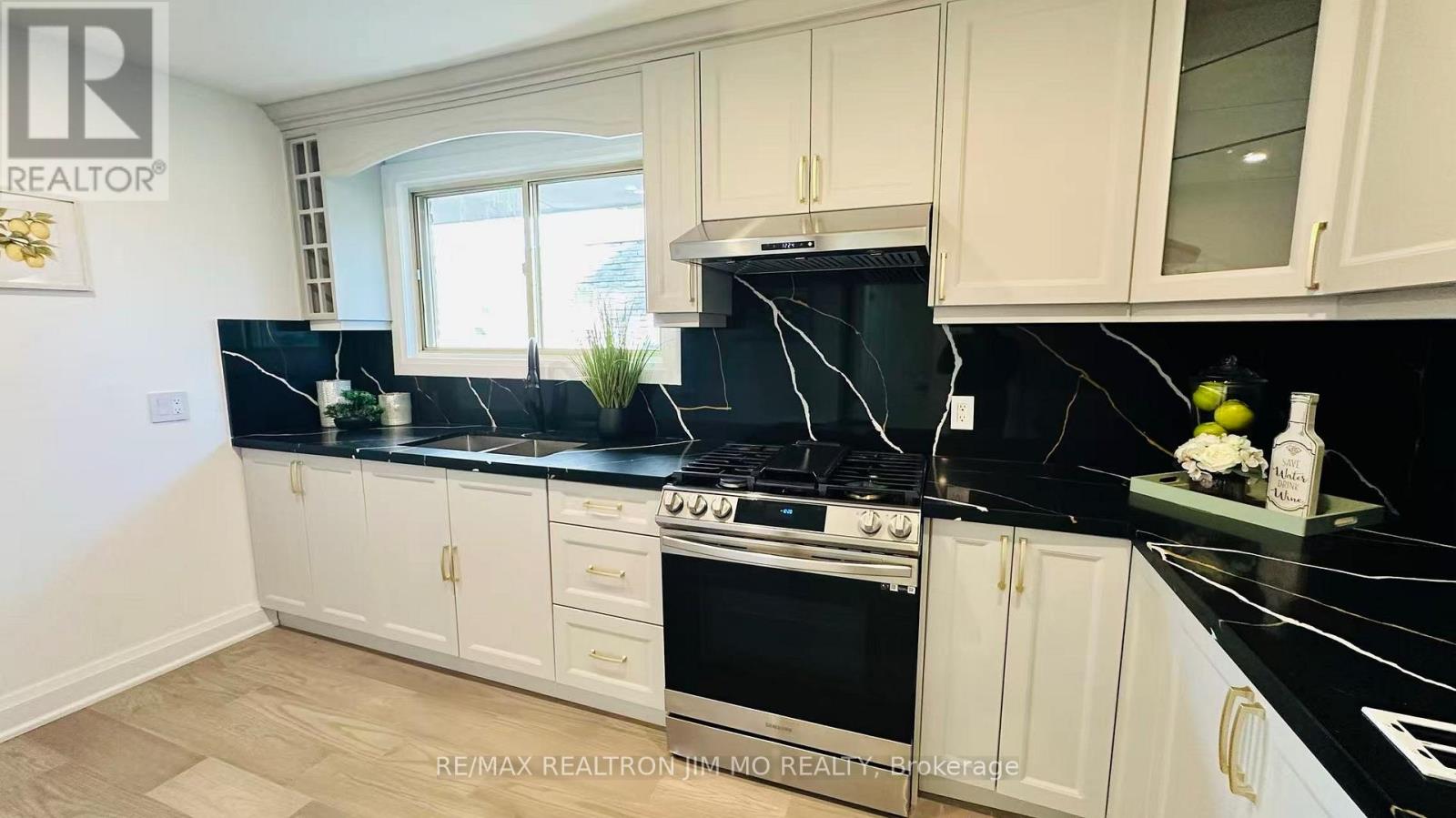 Upper - 65 Heaslip Terrace, Toronto, Ontario  M1T 1W8 - Photo 3 - E12527608