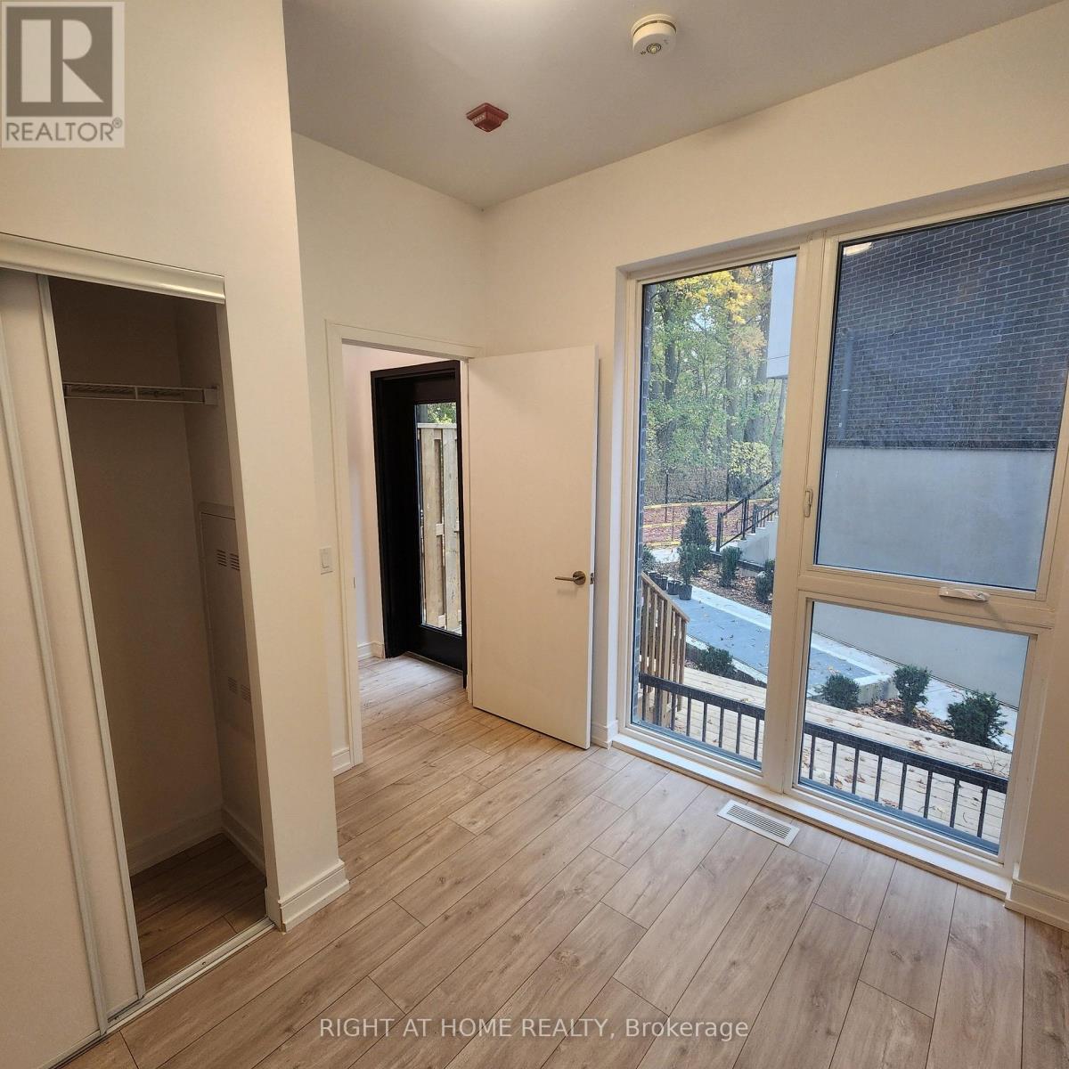 168 Clonmore Drive, Toronto, Ontario  M1N 0B9 - Photo 4 - E12527644