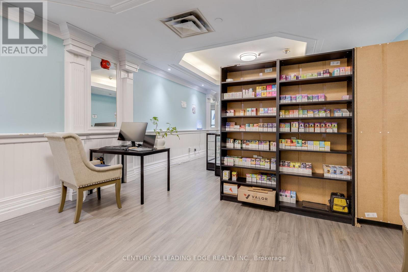 706 Pape Avenue, Toronto, Ontario  M4K 3S7 - Photo 12 - E12527648