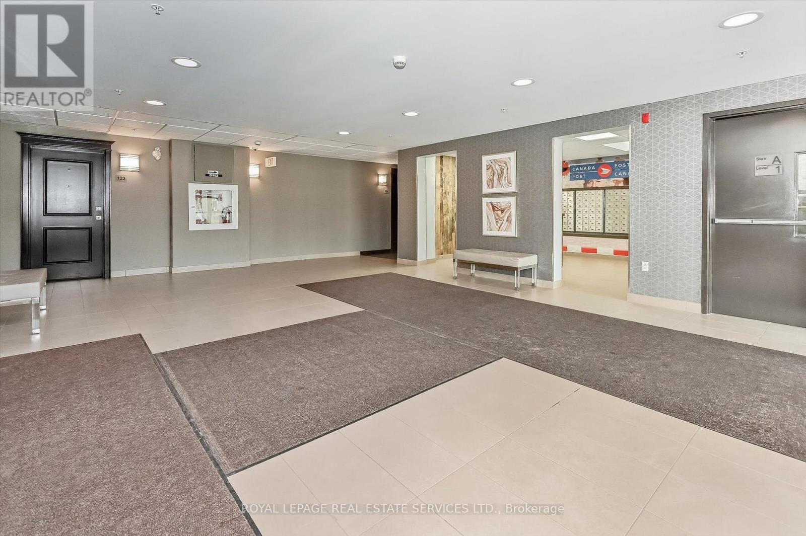 402 - 5020 Corporate Drive, Burlington, Ontario  L7L 0H7 - Photo 5 - W12522772