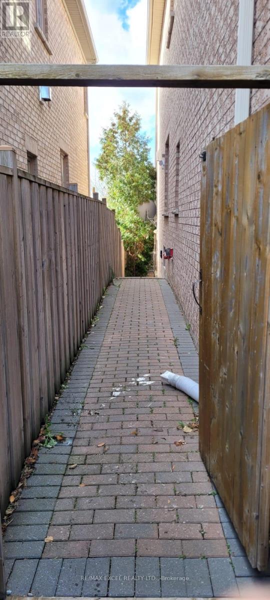 95 Lady Karen Crescent  Basement, Vaughan, Ontario  L6A 4M3 - Photo 2 - N12527616