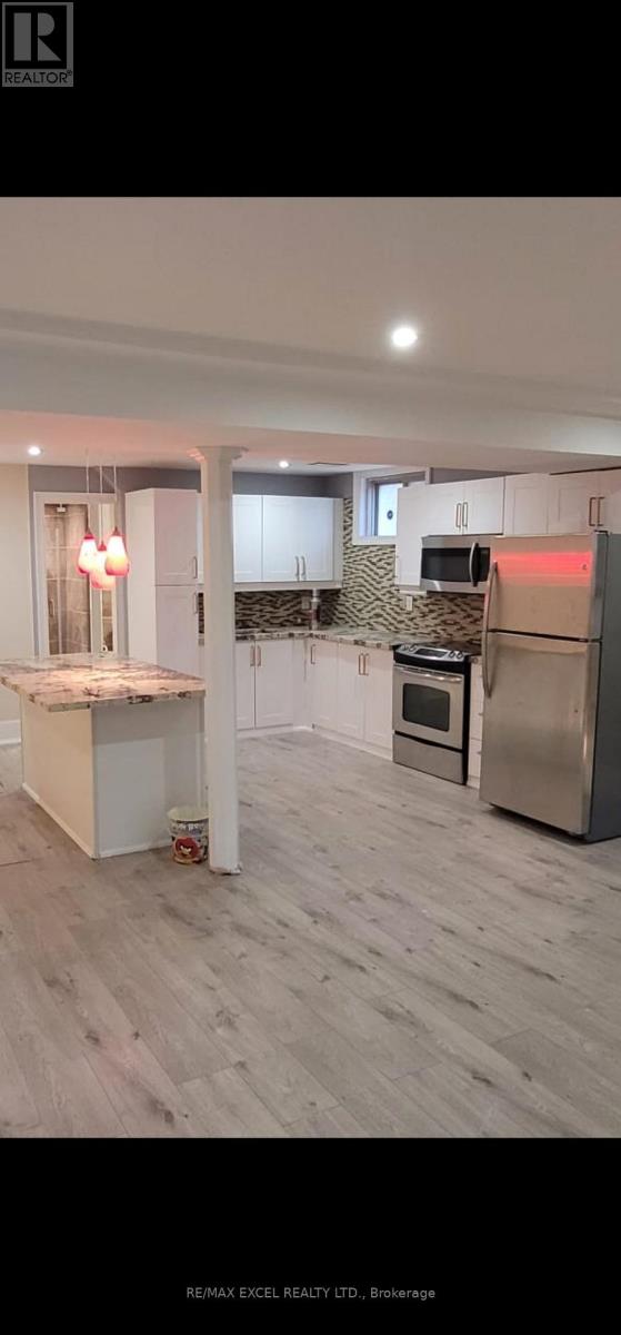 95 Lady Karen Crescent  Basement, Vaughan, Ontario  L6A 4M3 - Photo 4 - N12527616