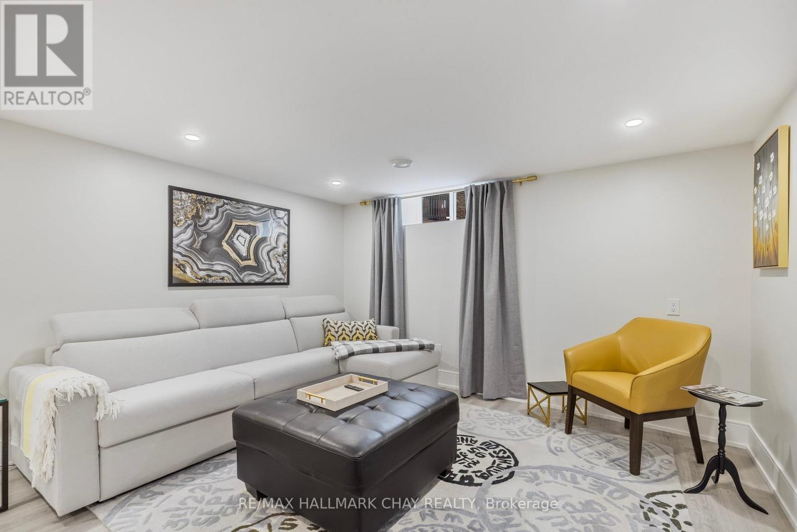 Lower - 12 Tower Court, Bradford West Gwillimbury, Ontario  L3Z 2V2 - Photo 7 - N12527626