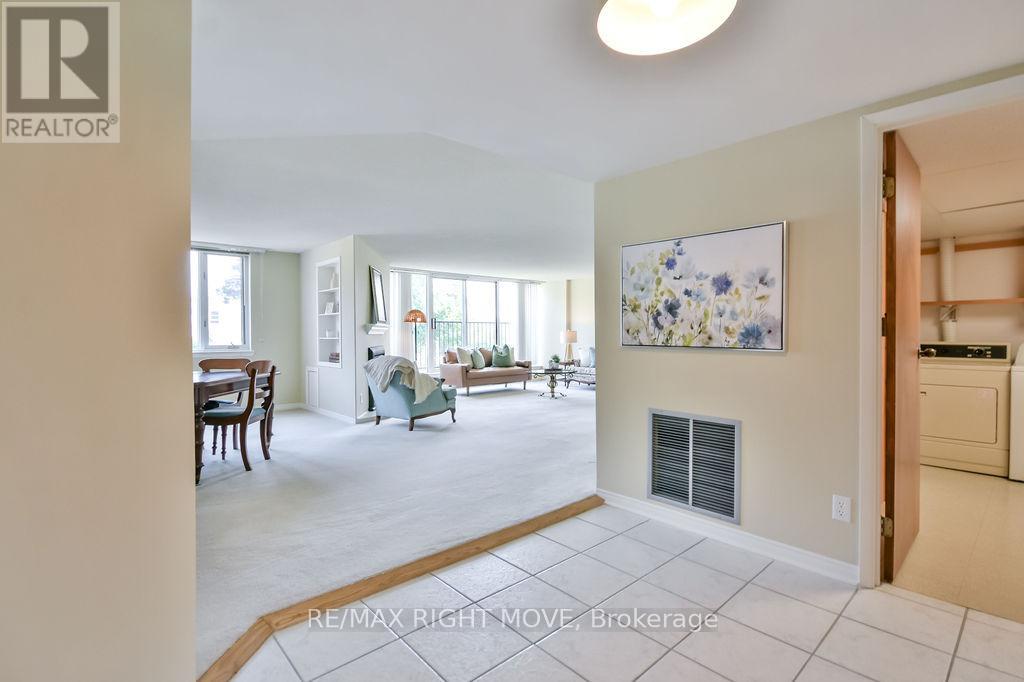 101 - 95 Matchedash Street N, Orillia, Ontario  L3V 4T9 - Photo 3 - S12527622