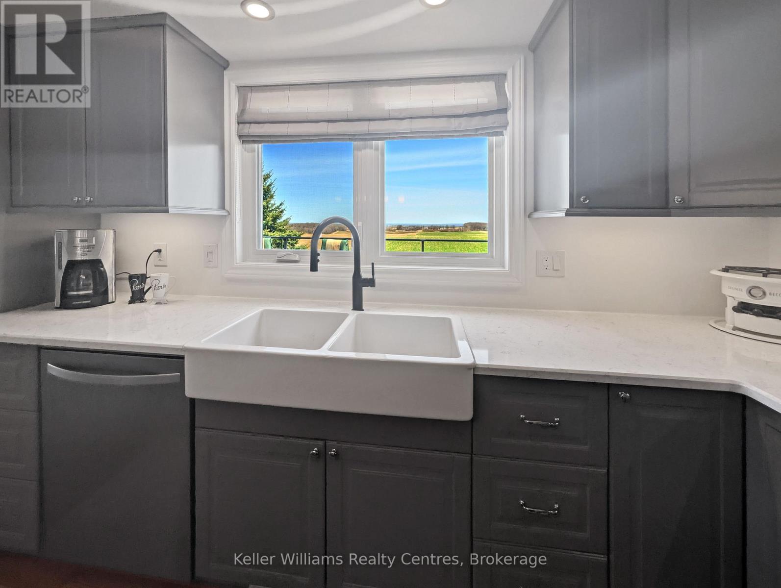 2219 County Rd 42, Clearview, Ontario  L0M 1S0 - Photo 25 - S12527710