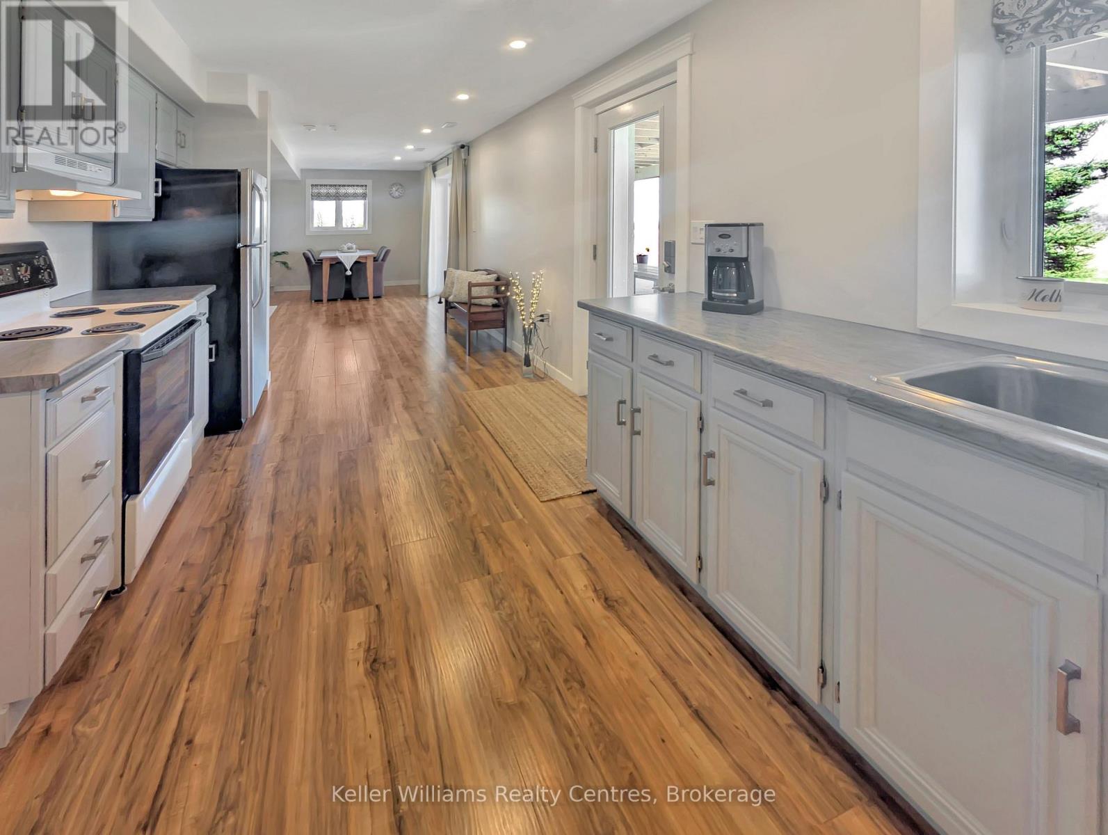 2219 County Rd 42, Clearview, Ontario  L0M 1S0 - Photo 42 - S12527710