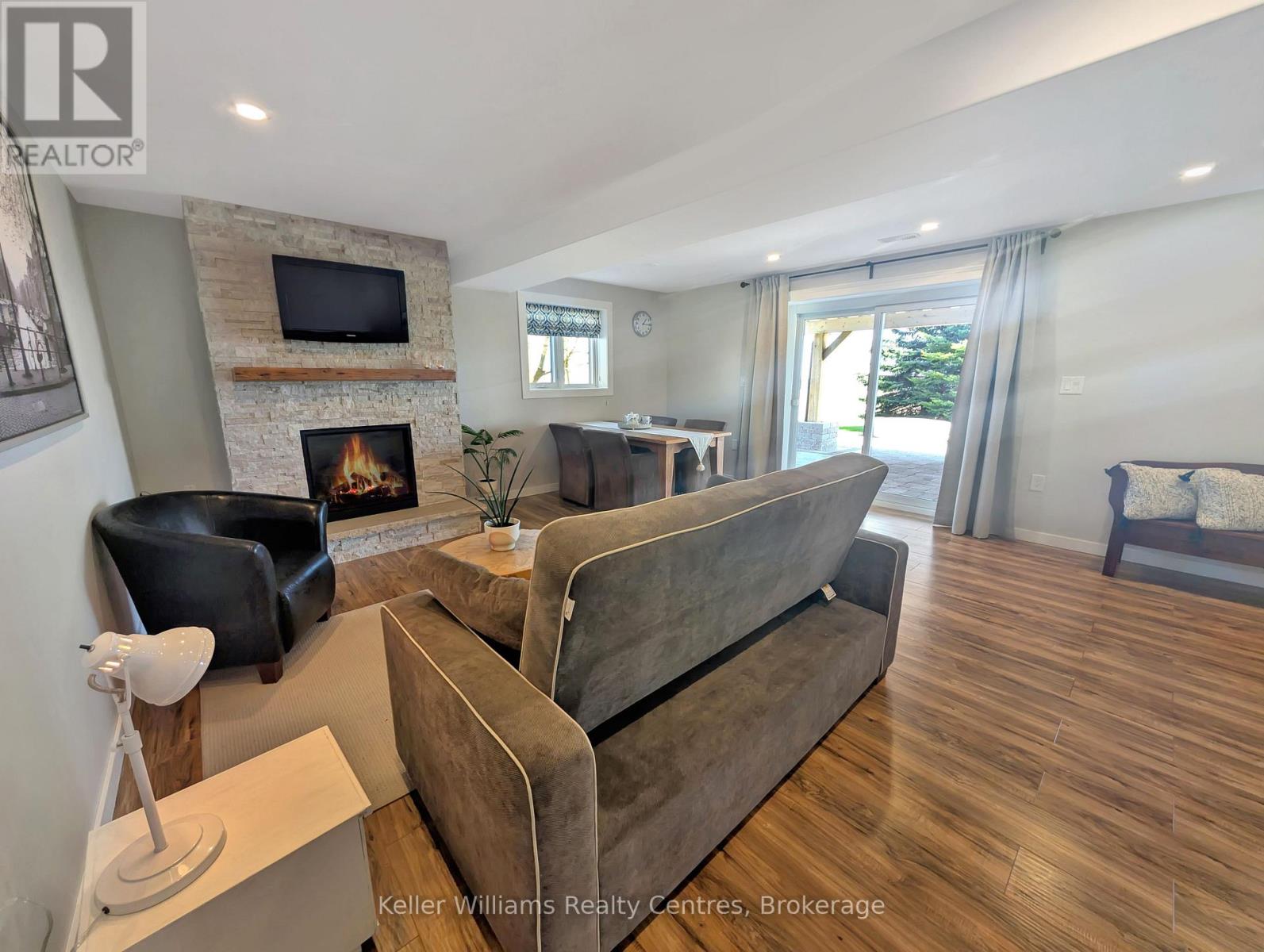 2219 County Rd 42, Clearview, Ontario  L0M 1S0 - Photo 46 - S12527710