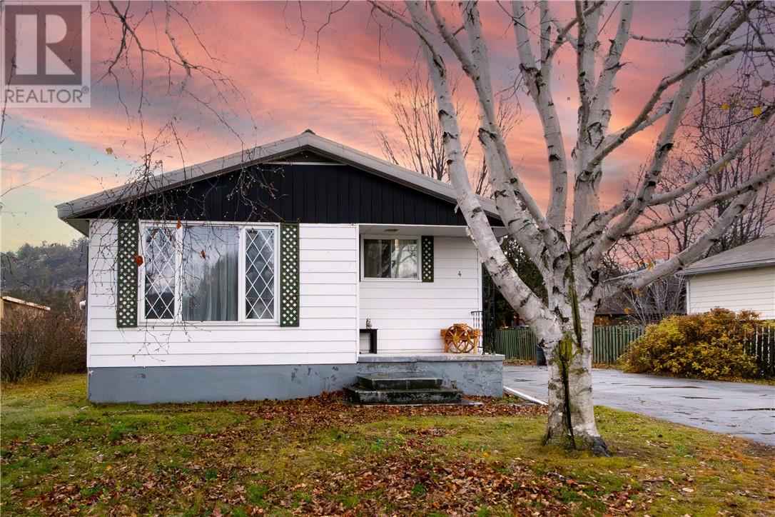 4 Minto Street, Webbwood, Ontario  P0P 2G0 - Photo 2 - 2125584