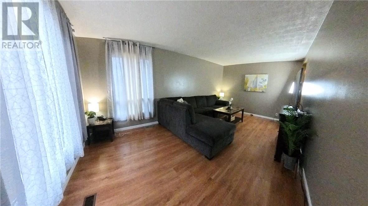 4 Minto Street, Webbwood, Ontario  P0P 2G0 - Photo 7 - 2125584