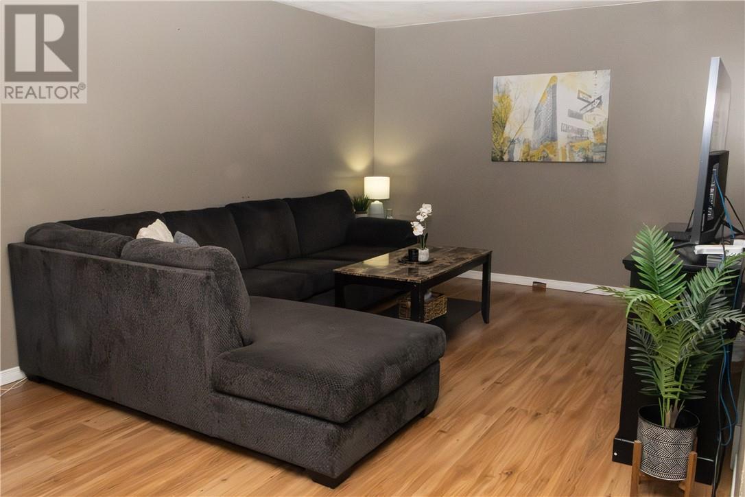 4 Minto Street, Webbwood, Ontario  P0P 2G0 - Photo 8 - 2125584