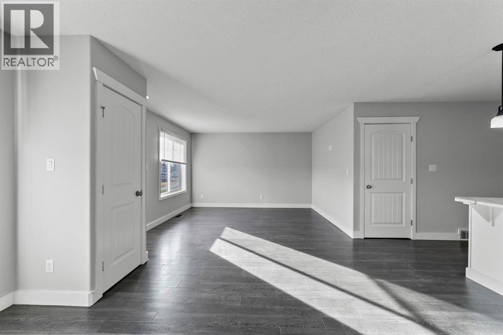 4416a 73 Street, Camrose, Alberta  T4V 5E2 - Photo 5 - A2269034