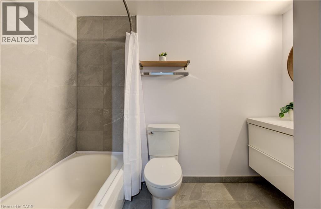 513 Weber Street Unit# E, Waterloo, Ontario  N2L 4G1 - Photo 27 - 40784792