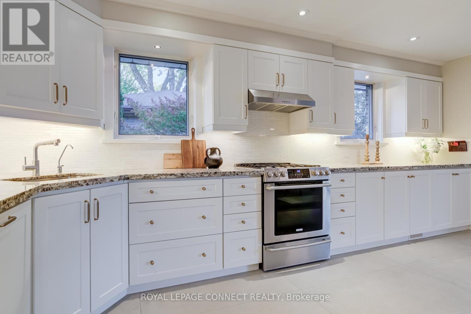 28 Tivoli Court, Toronto, Ontario  M1E 2A4 - Photo 10 - E12489350