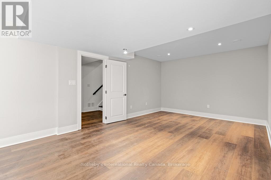 148 Snow Apple Crescent, Blue Mountains, Ontario  L9Y 0Y1 - Photo 34 - X12527670