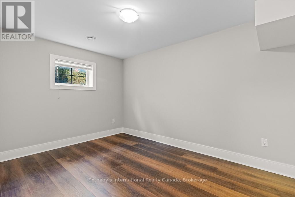 148 Snow Apple Crescent, Blue Mountains, Ontario  L9Y 0Y1 - Photo 38 - X12527670