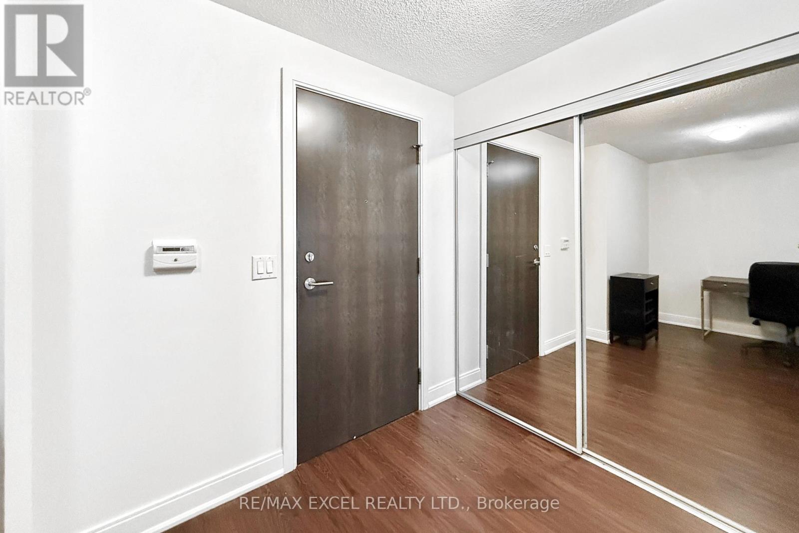 3516 - 135 Village Green Square, Toronto, Ontario  M1S 0G4 - Photo 4 - E12527338