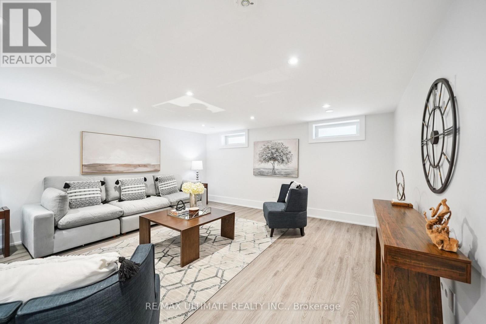 212 Queenslea Avenue, Toronto, Ontario  M9N 2L6 - Photo 32 - W12527630