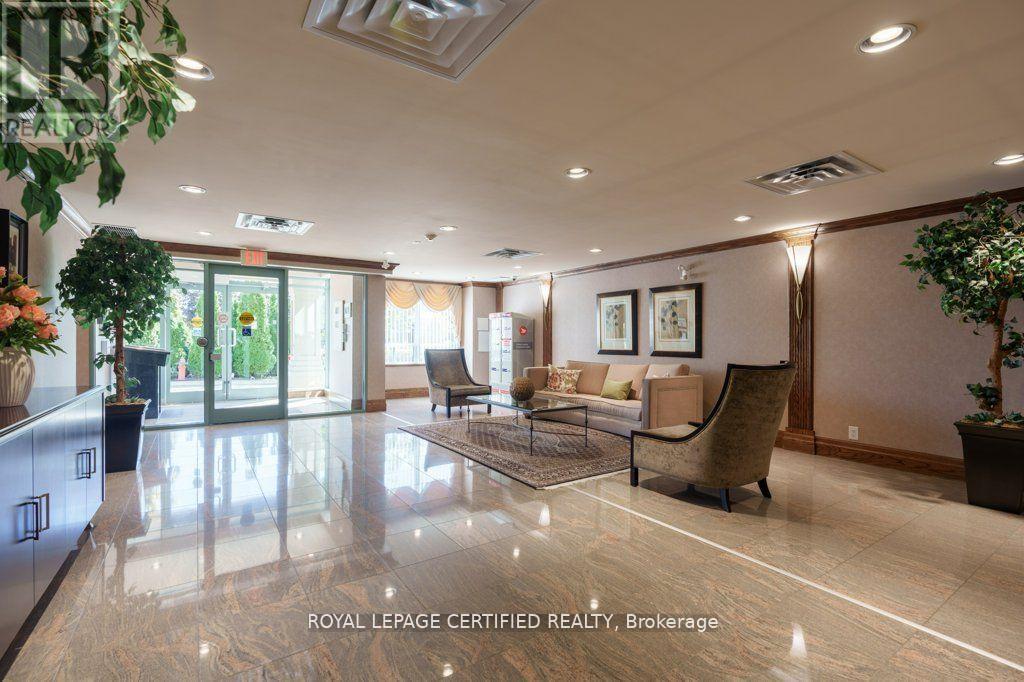 317 - 65 Via Rosedale, Brampton, Ontario  L6R 3N8 - Photo 3 - W12527658