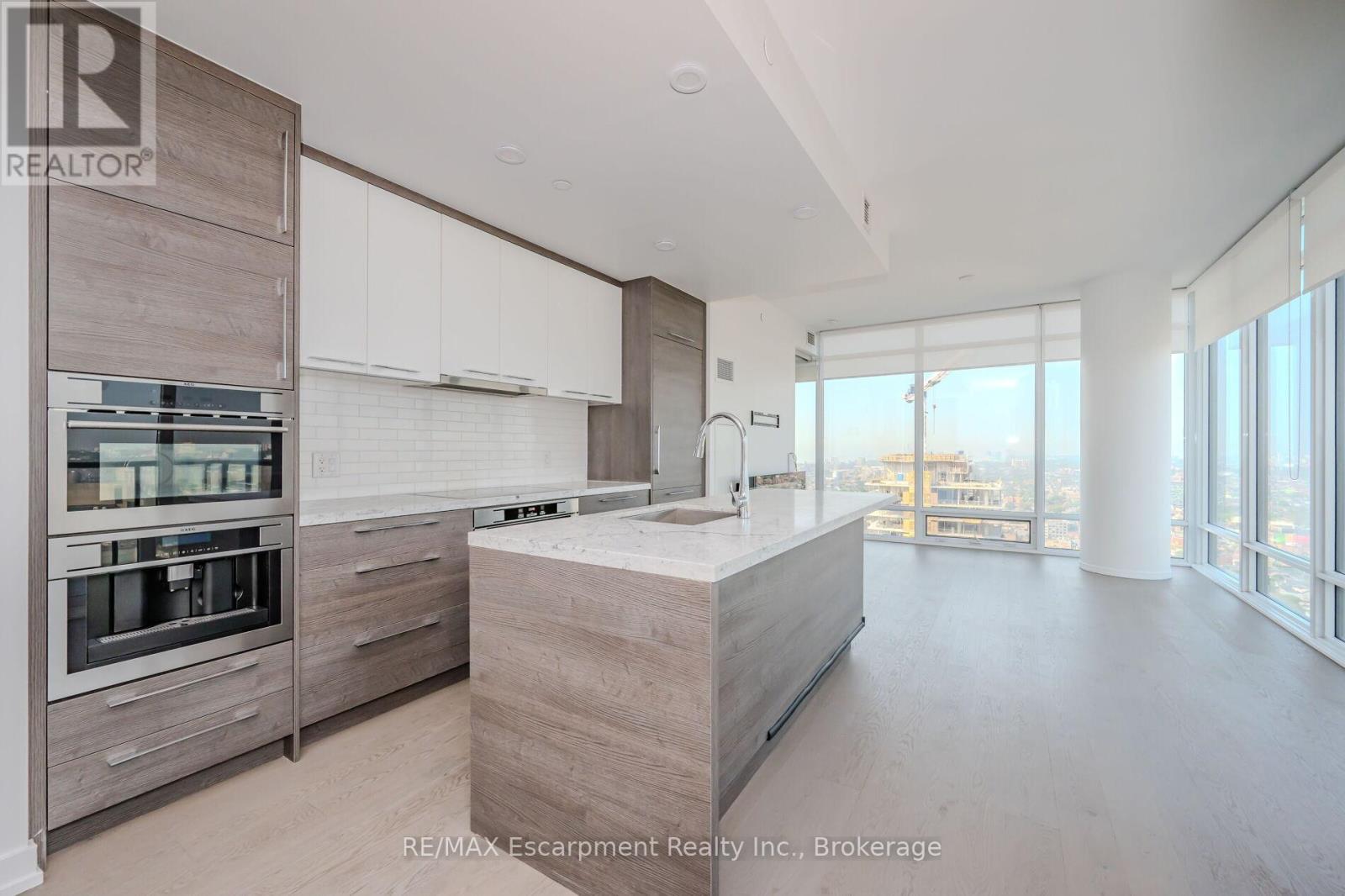 2816 - 488 University Avenue, Toronto, Ontario  M5G 0C1 - Photo 9 - C12527772