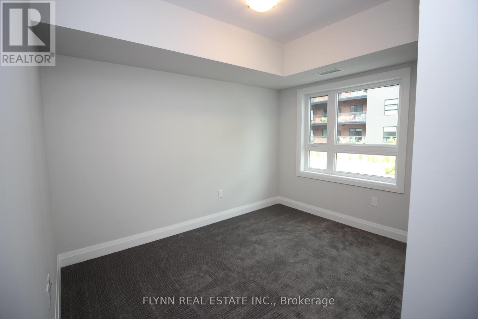 104 - 118 Summersides Boulevard, Pelham, Ontario  L0S 1E1 - Photo 15 - X12527654