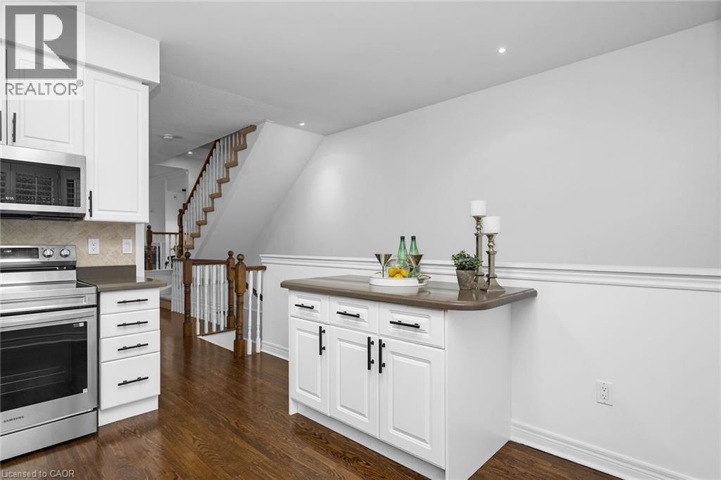 38a Mendota Road Unit# 3, Toronto, Ontario  M8Y 1E8 - Photo 12 - 40786775