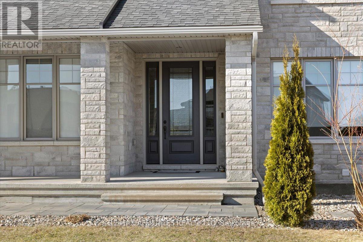 724 Mcmanus Avenue, Ottawa, Ontario  K4M 0B2 - Photo 5 - X12046105