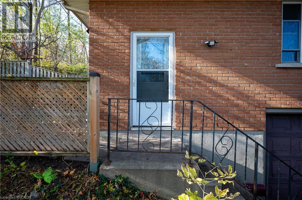 195 Woodside Avenue, Cambridge, Ontario  N1S 3X5 - Photo 2 - 40781954