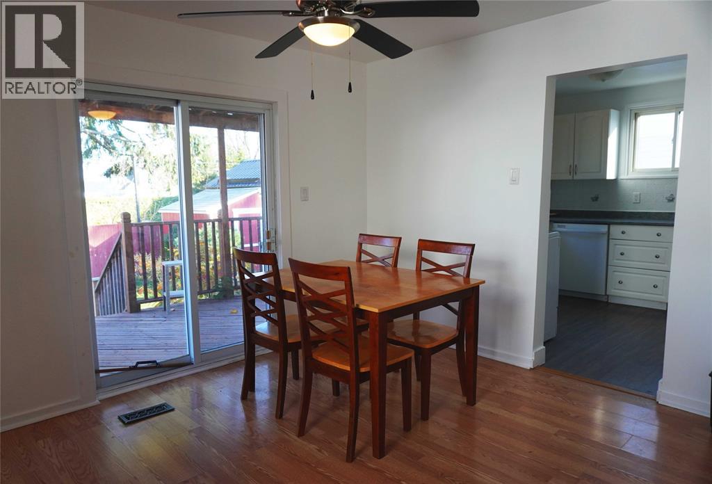 460 Nelson Street, Sarnia, Ontario  N7T 5K6 - Photo 10 - 25028426